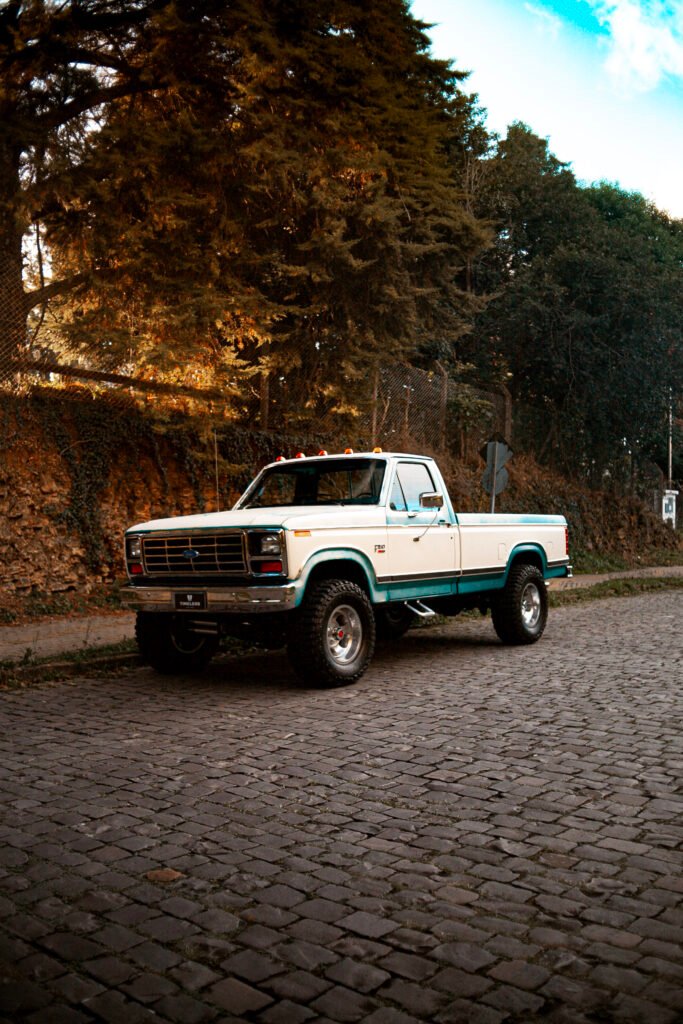 Ford F150 1983, projeto #7195 restaurado pela Timeless Garages