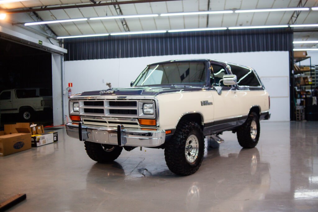 Dodge Ramcharger 1988, projeto #4254 restaurado pela Timeless Garages